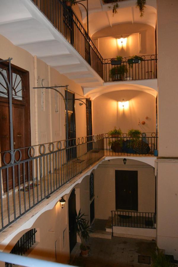 Mirhome Apartment Rom Exteriör bild